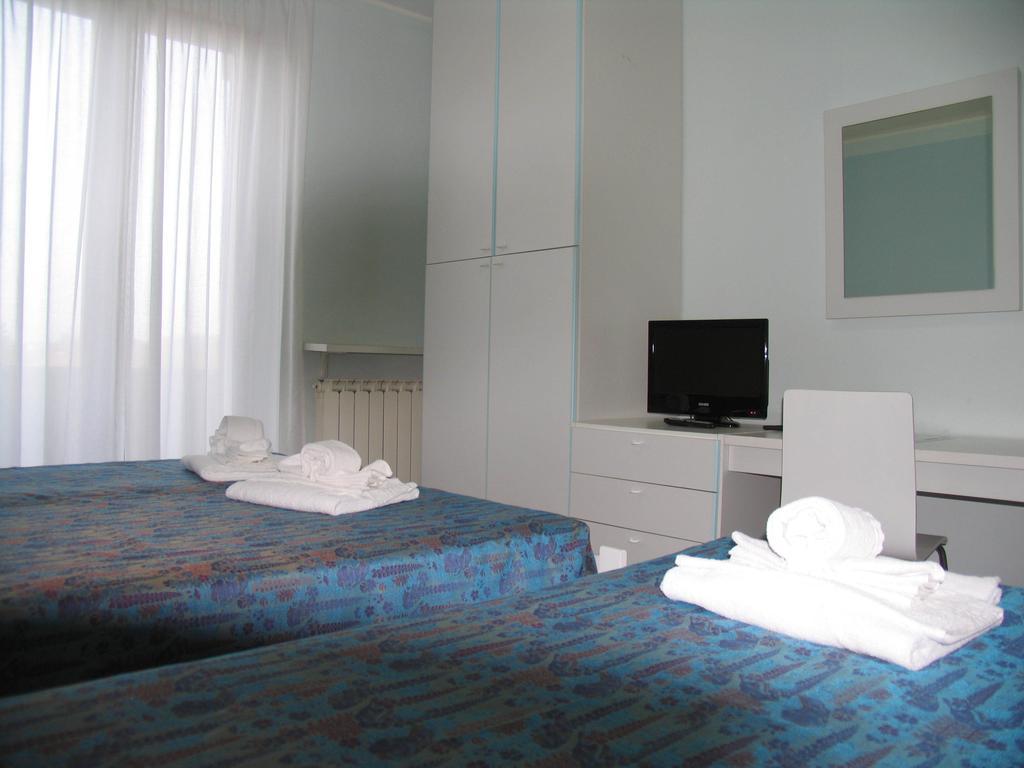 Albergo Residence Isotta Veruno Zewnętrze zdjęcie