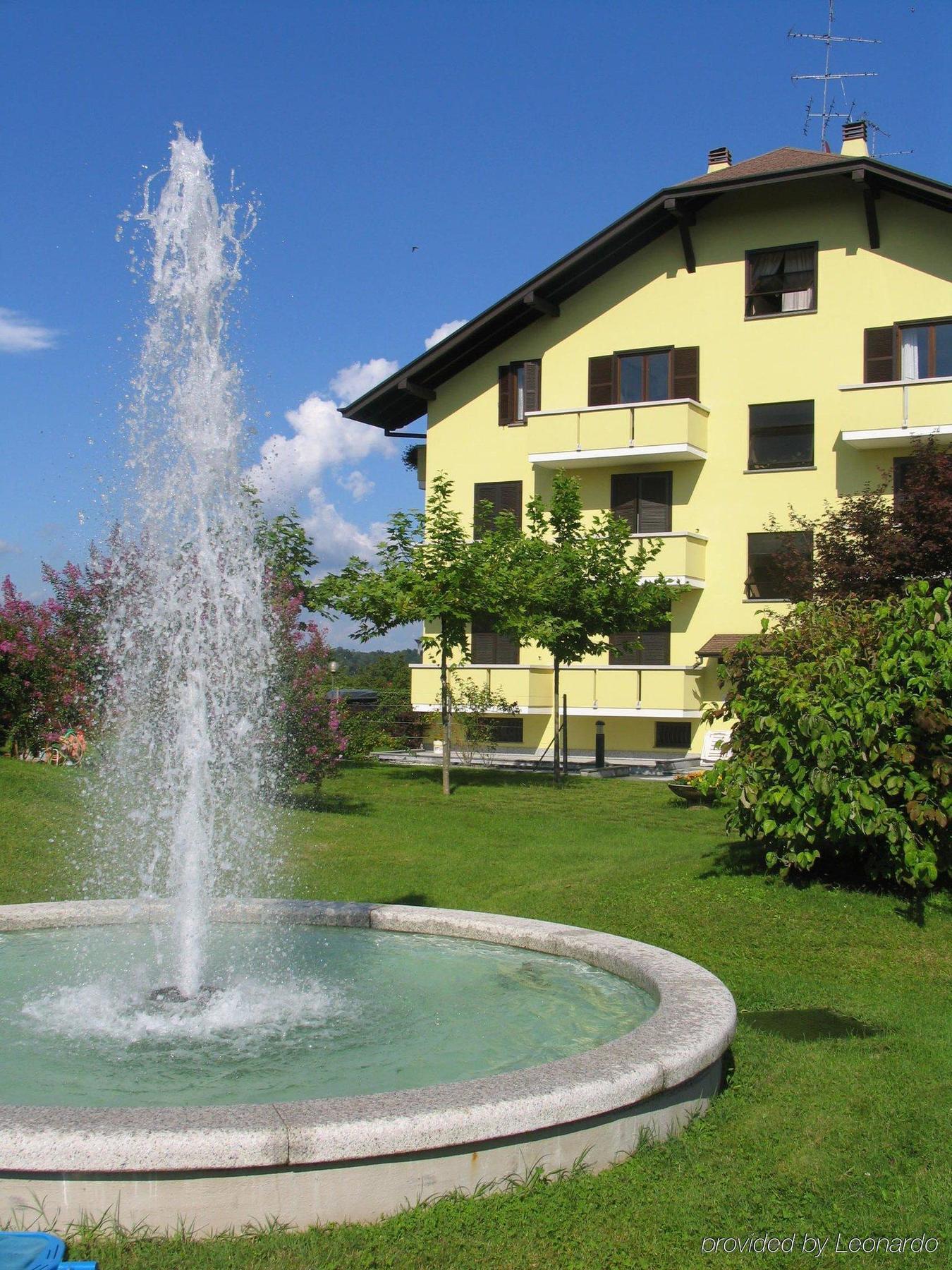 Albergo Residence Isotta Veruno Zewnętrze zdjęcie