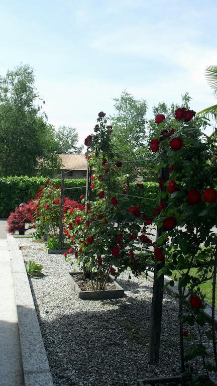 Albergo Residence Isotta Veruno Zewnętrze zdjęcie